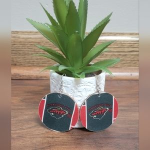 Minnesota Wild NHL Hockey Wood Circle Lightweight New Boutique Earrings